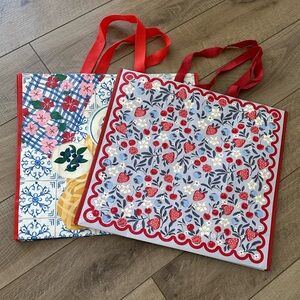 Homegoods TJMaxx Marshalls Berry Prints Reusable Shopper Tote Bags Set of 2 NWOT
